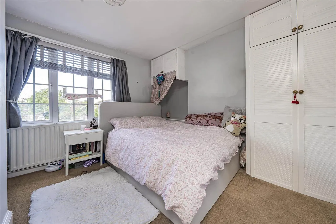 Penn Road, Datchet, Slough, Berkshire, SL3 9HT, photo 6