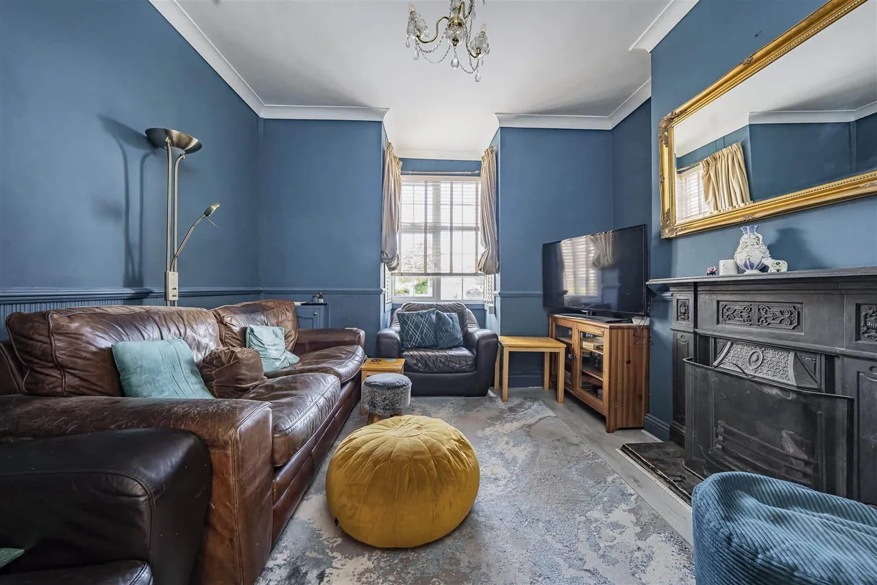 Penn Road, Datchet, Slough, Berkshire, SL3 9HT, photo 2