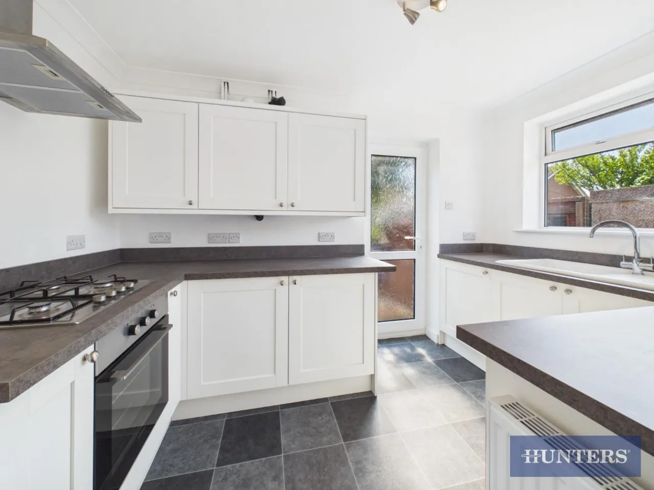 Cedar Grove, Filey, YO14, photo 5