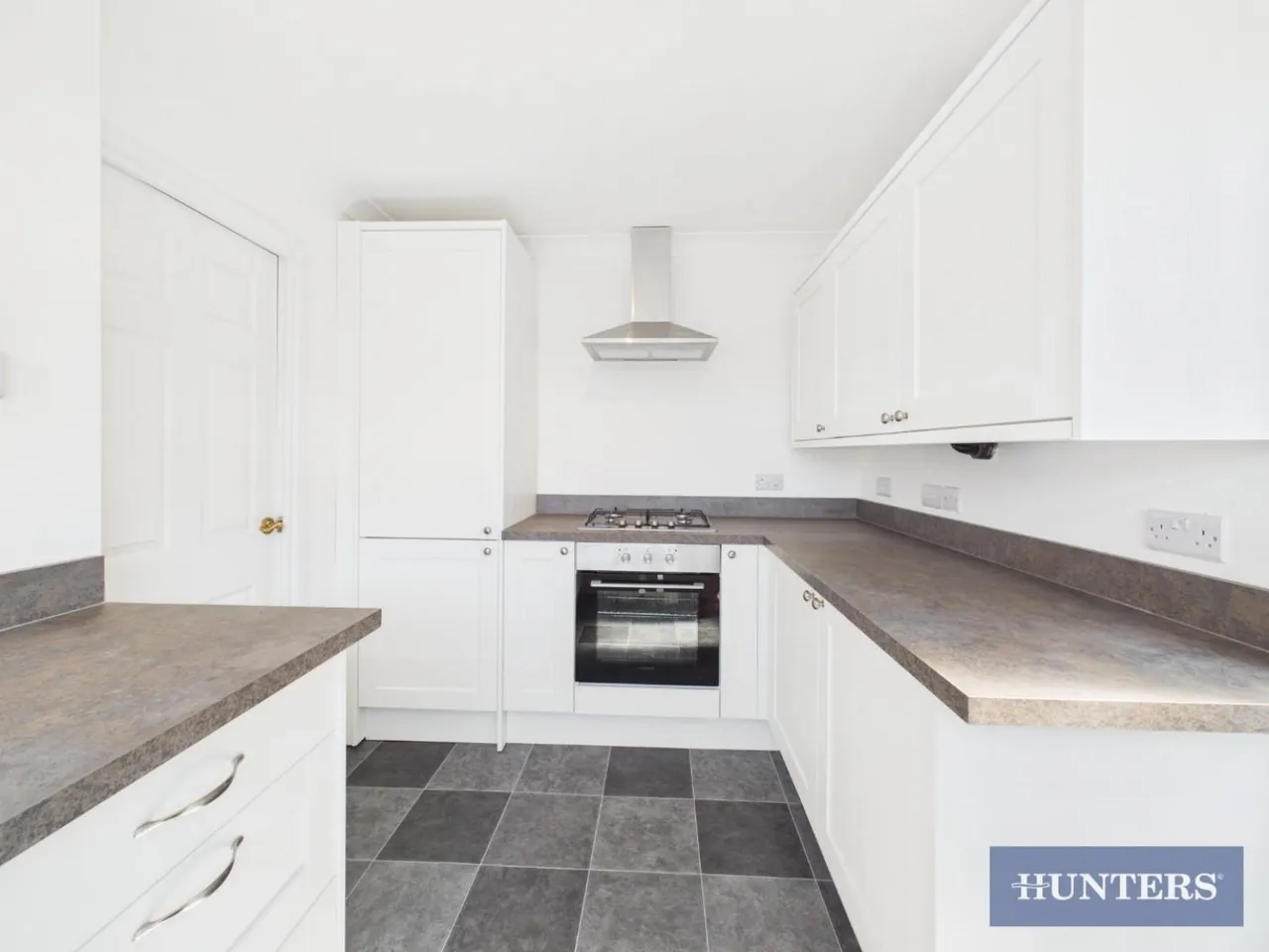 Cedar Grove, Filey, YO14, photo 9