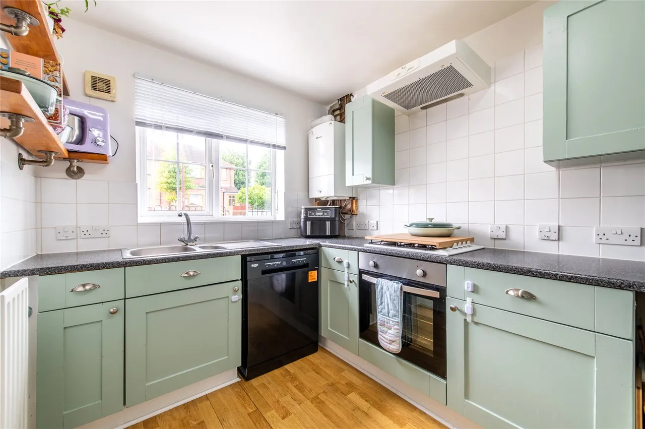 Hawthorn Road, Sittingbourne, ME10, photo 5