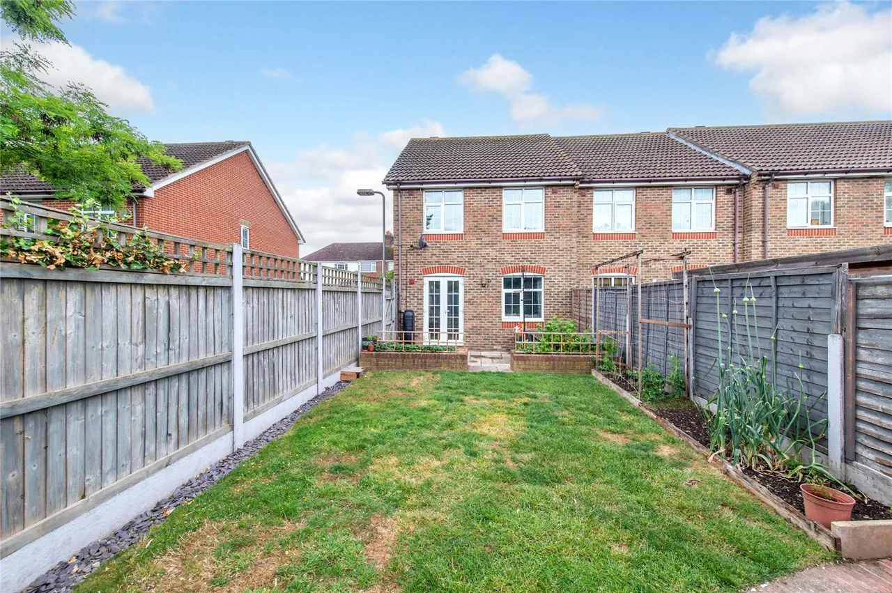 Hawthorn Road, Sittingbourne, ME10, photo 13