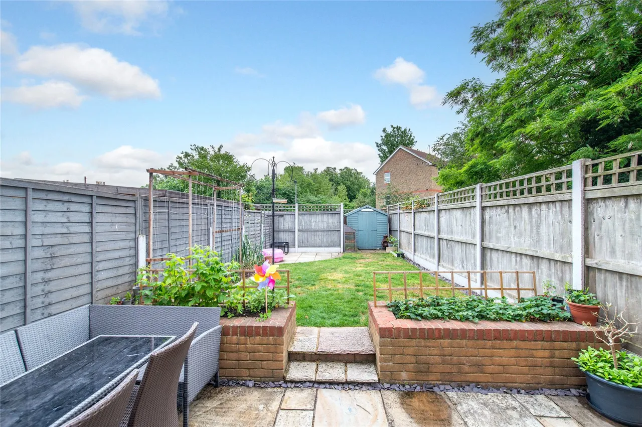 Hawthorn Road, Sittingbourne, ME10, photo 11