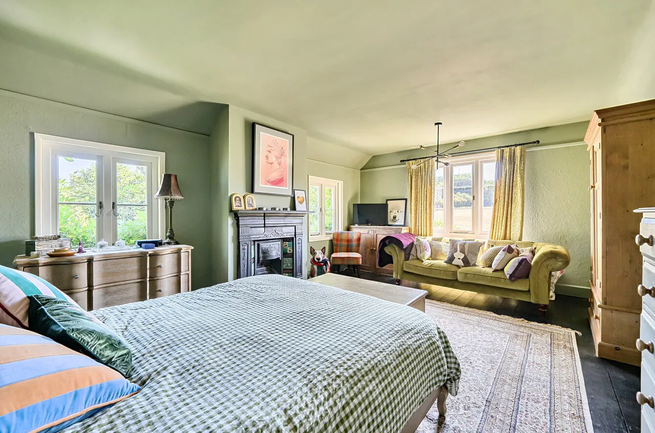 Castle Farm Lane, Wickham, PO17, photo 7