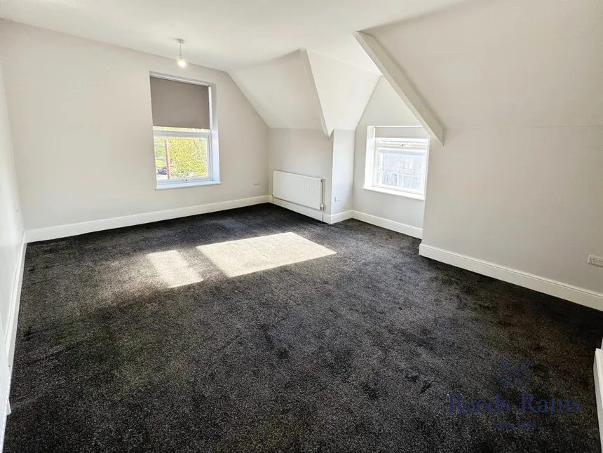 Holderness Road, Hull, East Riding of Yorkshi, HU8, photo 9