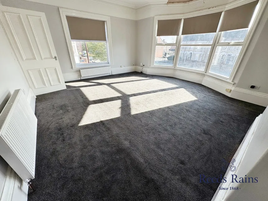 Holderness Road, Hull, East Riding of Yorkshi, HU8, photo 2