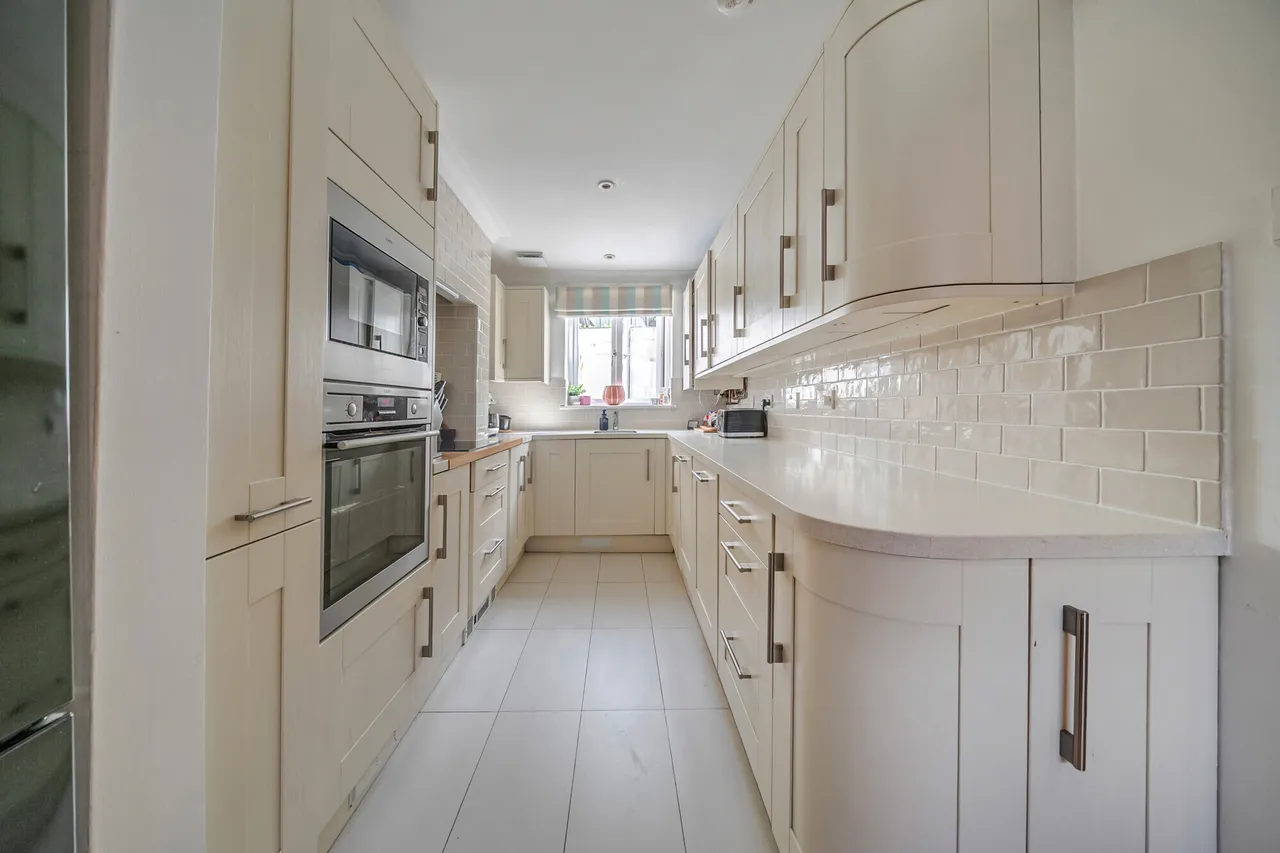 Dagmar Road, Windsor, SL4, photo 3