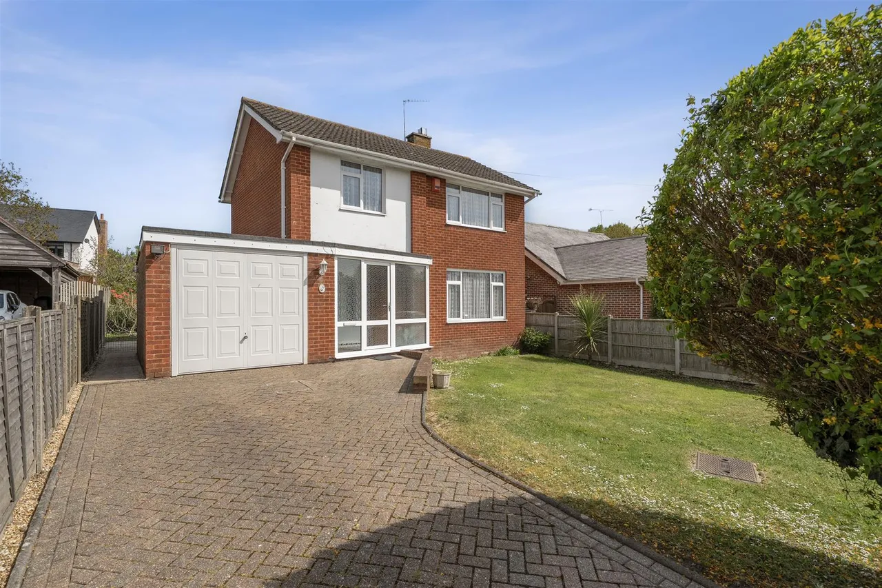 3 bed house for sale — Bye Road, Swanwick, Southampton