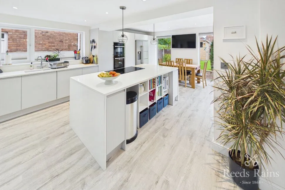 Yew Tree Drive, Barnton, CW8, photo 6