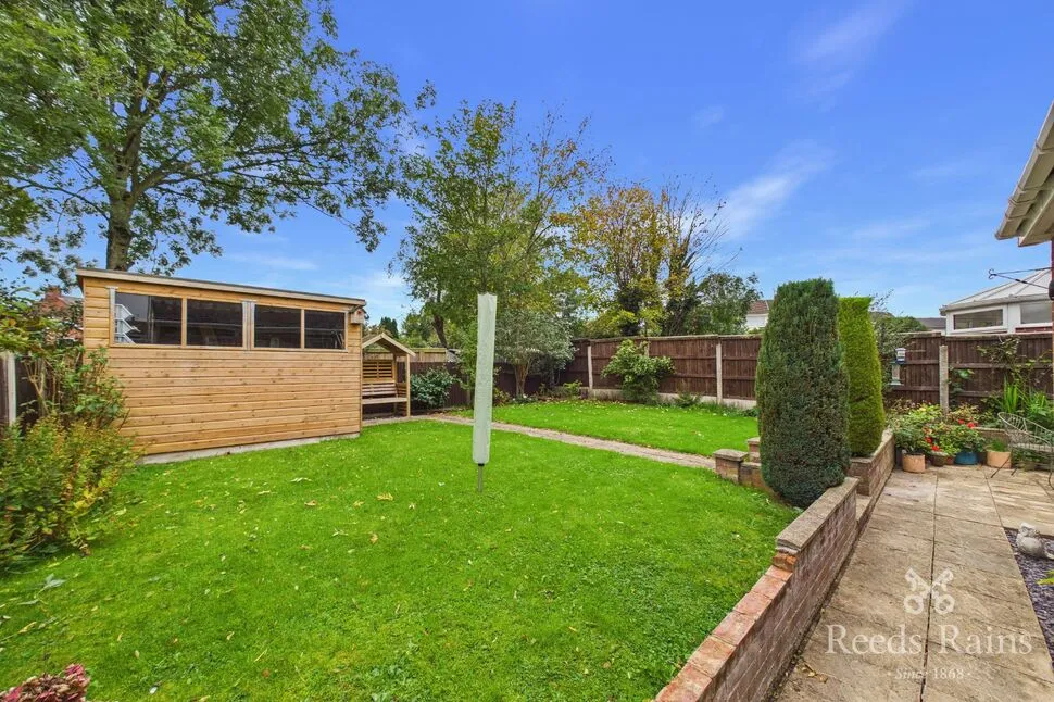Yew Tree Drive, Barnton, CW8, photo 8