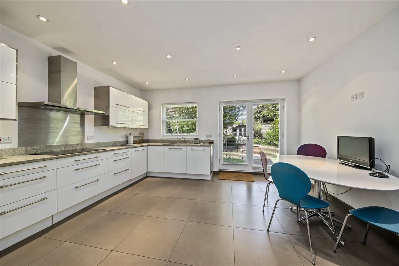 Sunnyside Road, Teddington, TW11, photo 5