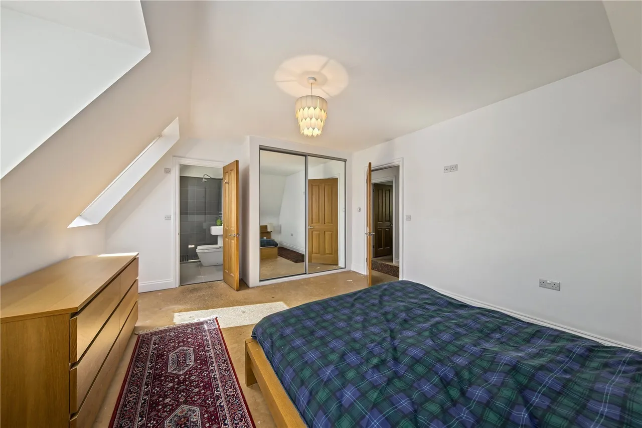 Sunnyside Road, Teddington, TW11, photo 8