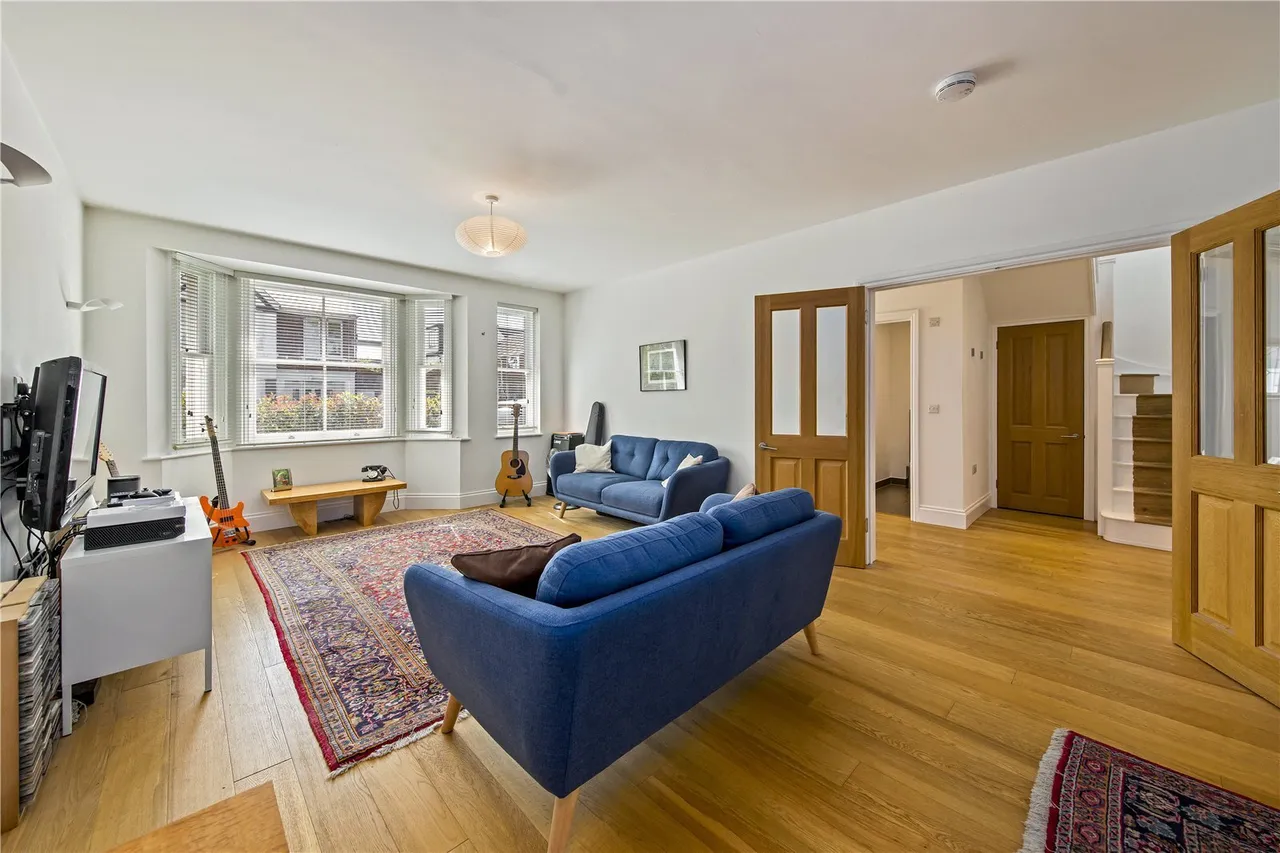 Sunnyside Road, Teddington, TW11, photo 2