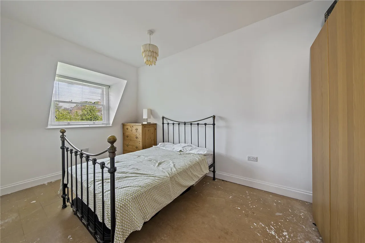 Sunnyside Road, Teddington, TW11, photo 9