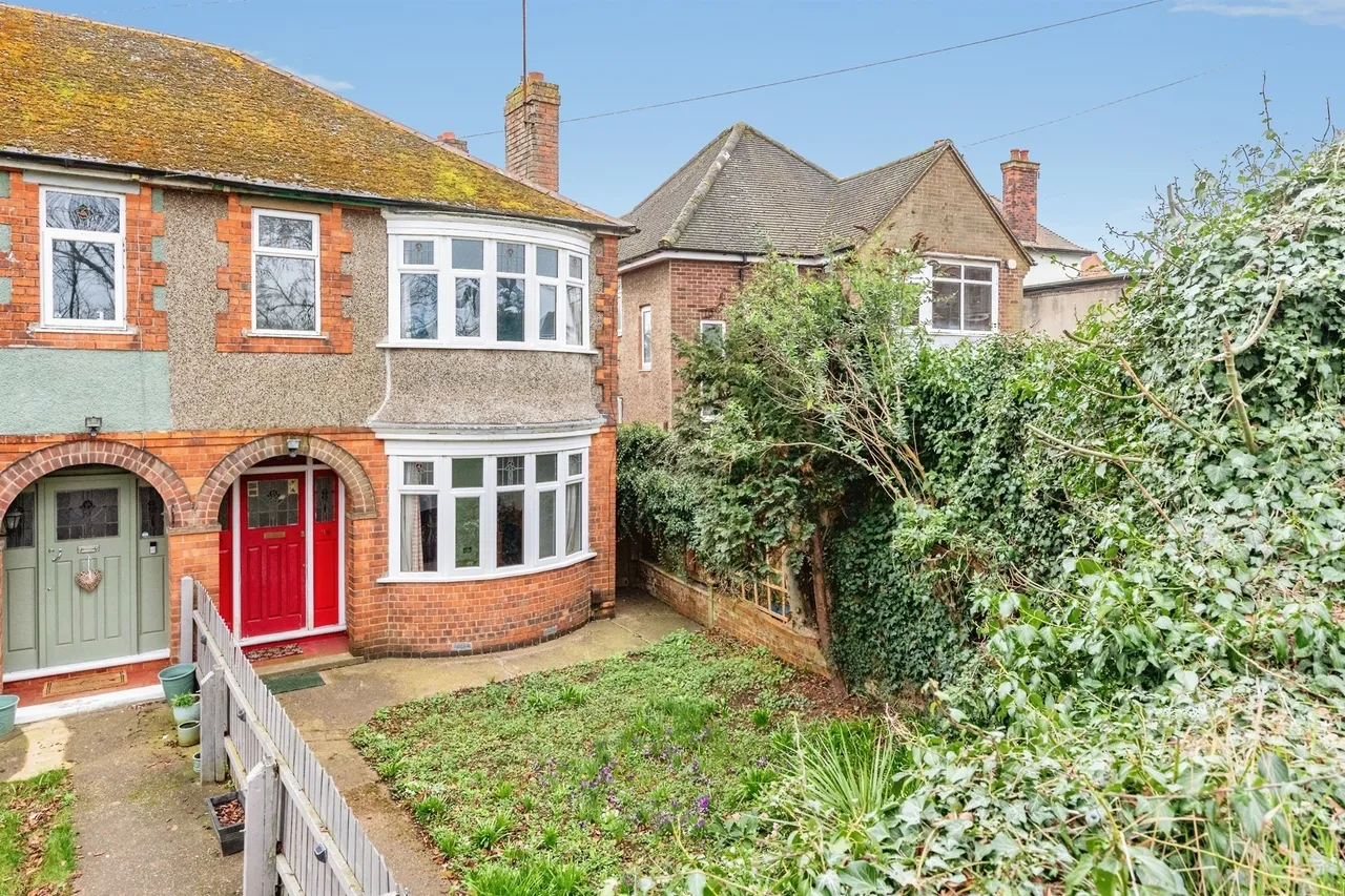 Finedon Road, WELLINGBOROUGH, photo 2