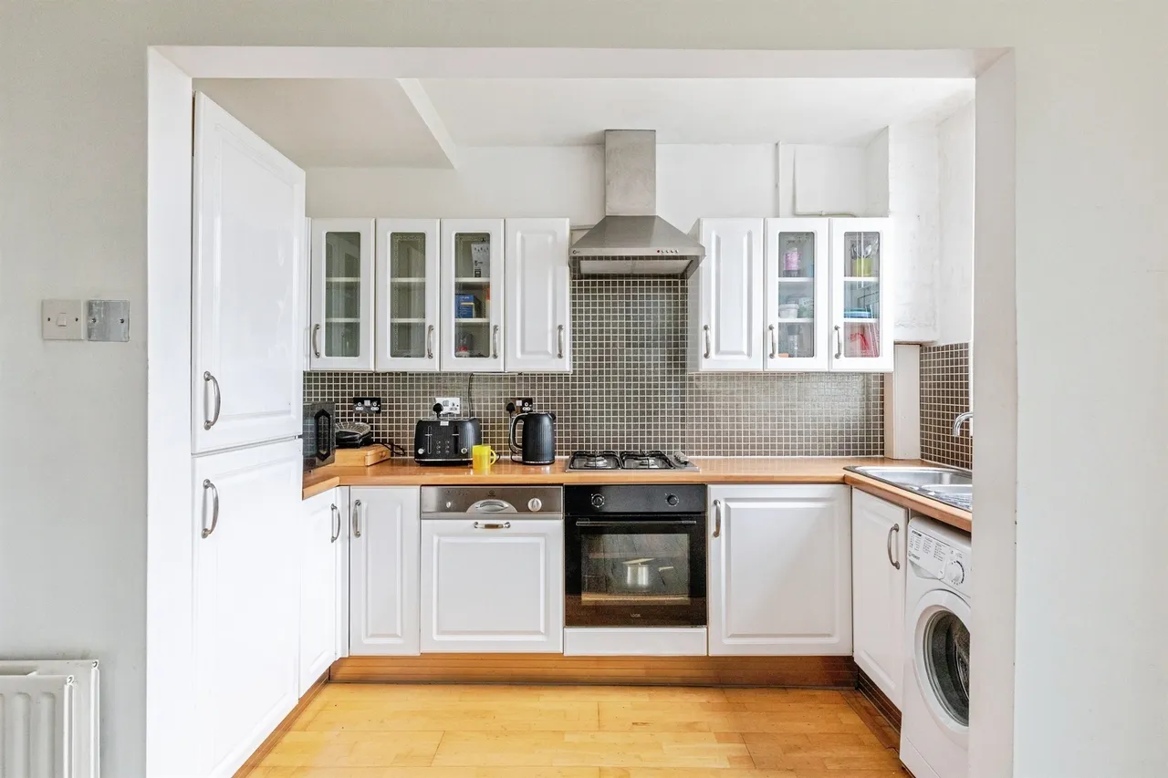Finedon Road, WELLINGBOROUGH, photo 6