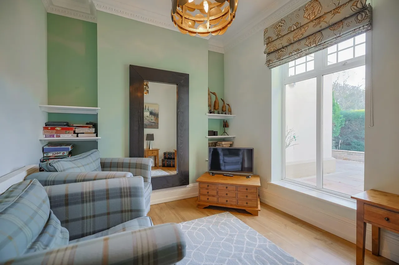 The Pines, Gowerton, photo 14