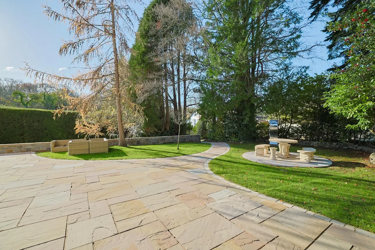 The Pines, Gowerton, photo 35