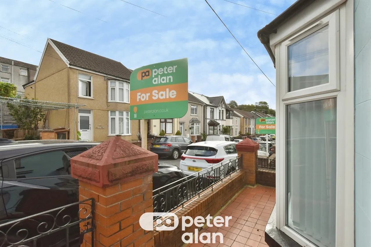 Russell Terrace, Merthyr Tydfil, CF47, photo 13