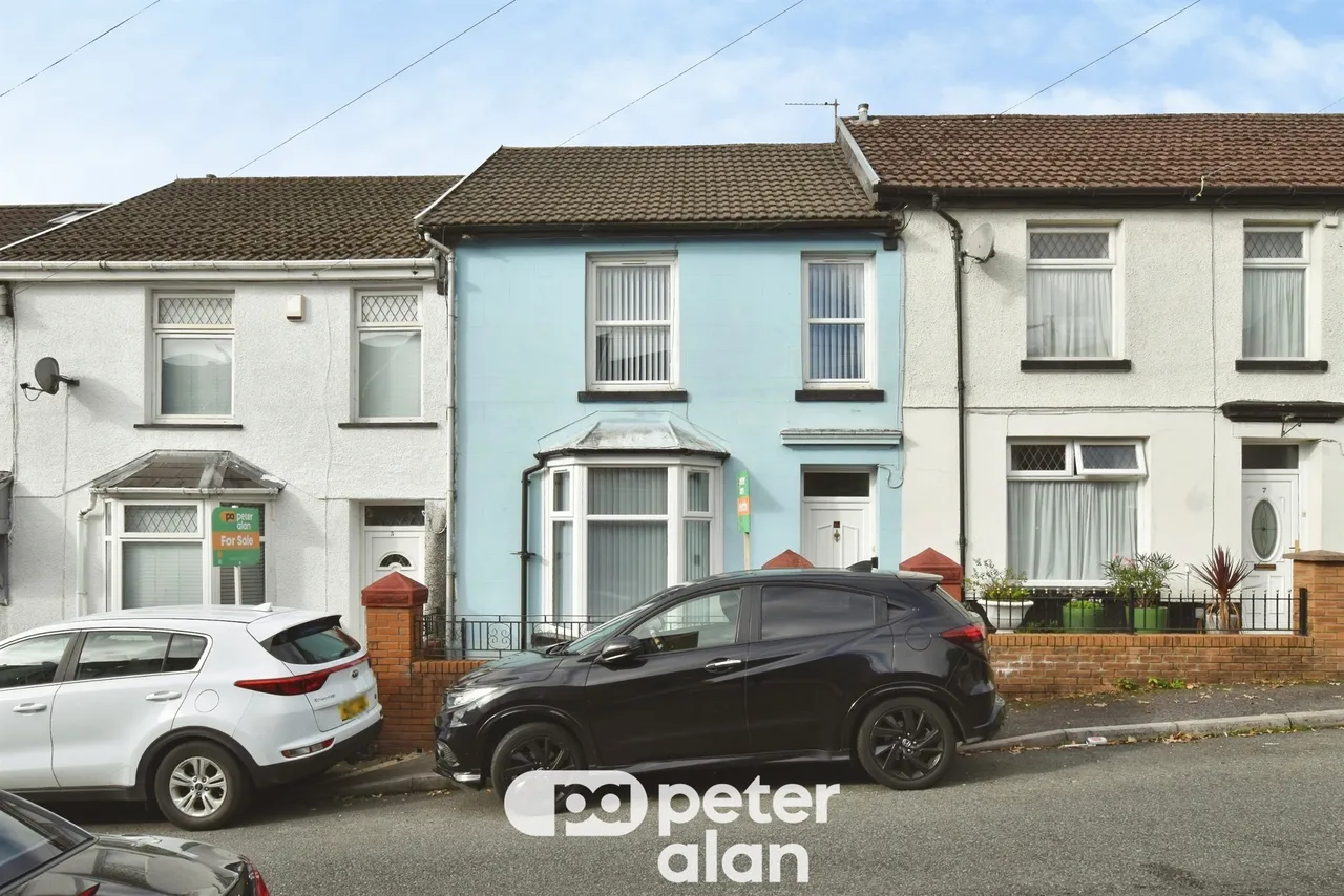Russell Terrace, Merthyr Tydfil, CF47, photo 17