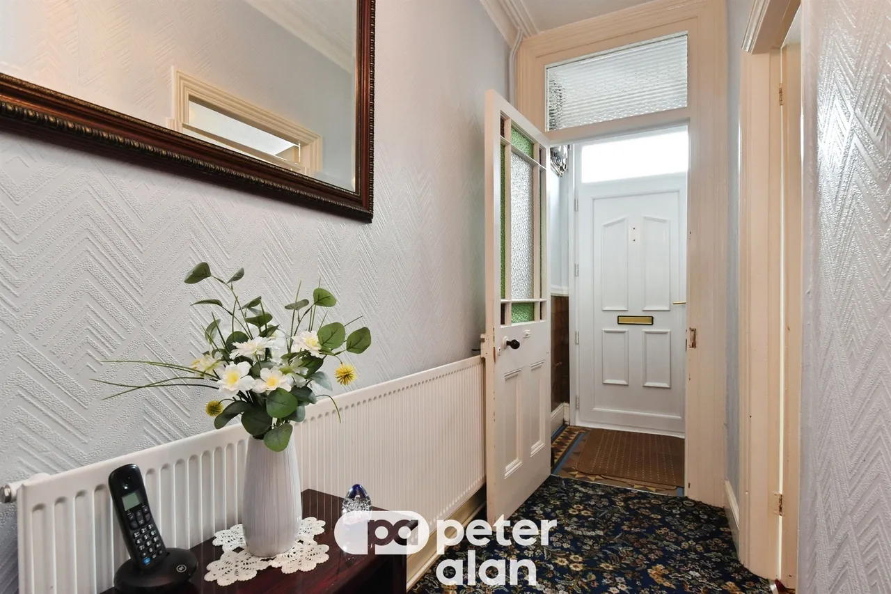 Russell Terrace, Merthyr Tydfil, CF47, photo 5