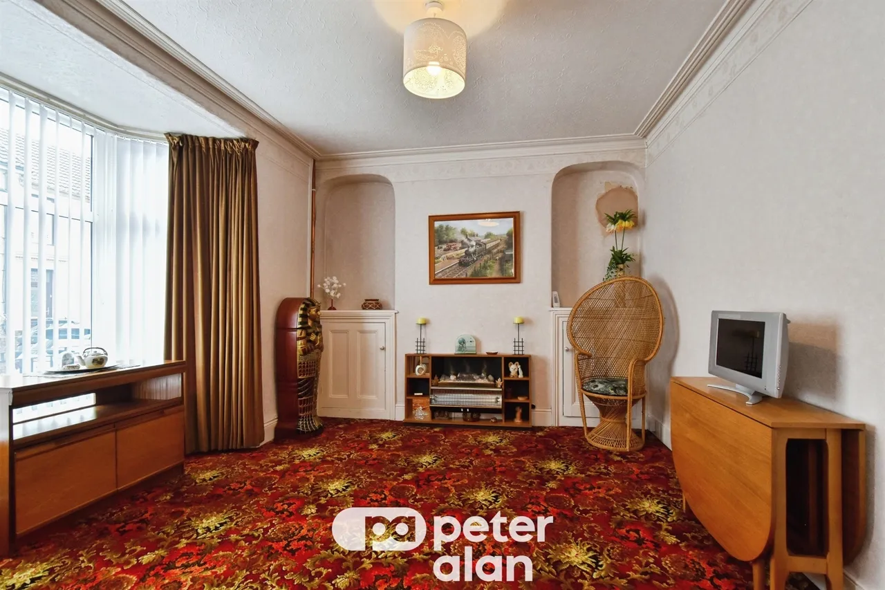 Russell Terrace, Merthyr Tydfil, CF47, photo 2