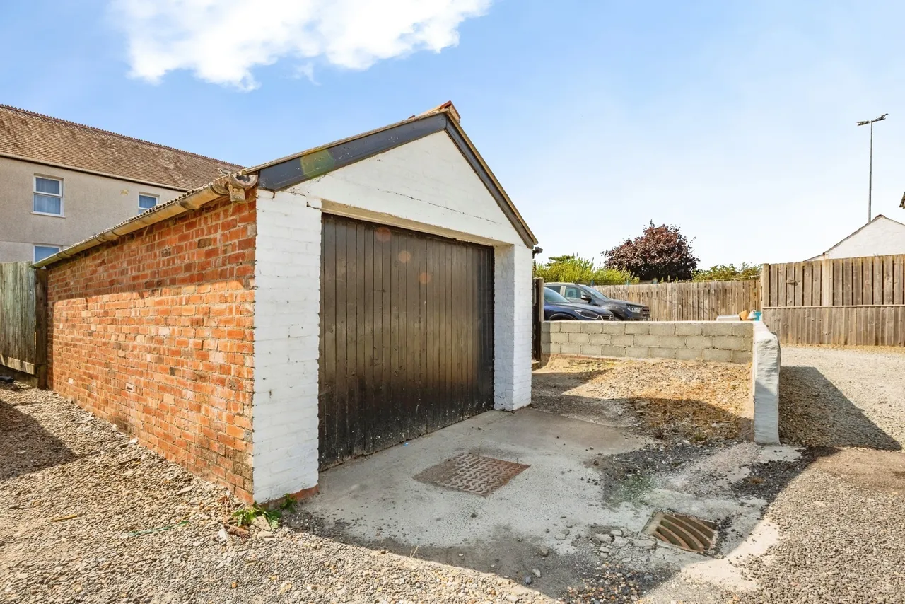 Aberystwyth Road, Cardigan, SA43, photo 20