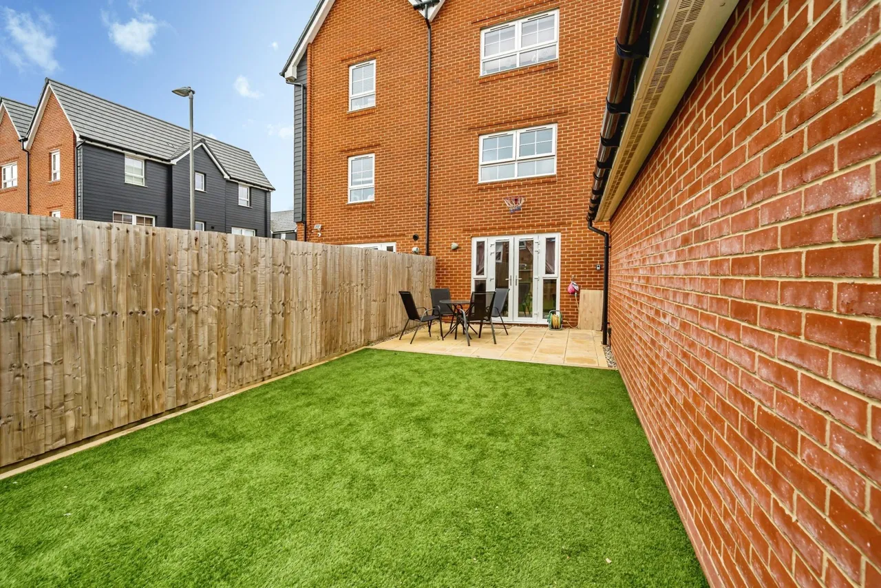 Grand Junction, Aylesbury, HP22, photo 16