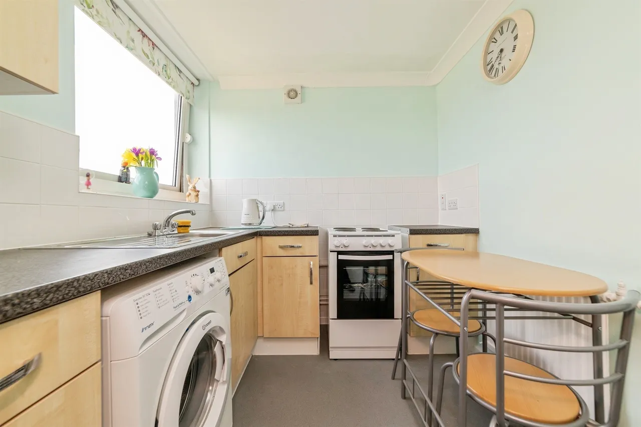 Harrow Court, Stevenage, SG1, photo 8