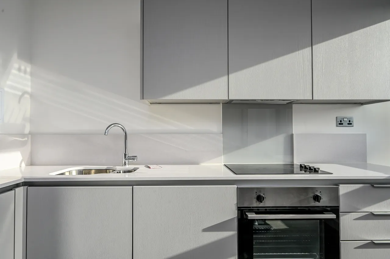 106 Assay Apartments, Station View, Guildford, photo 6