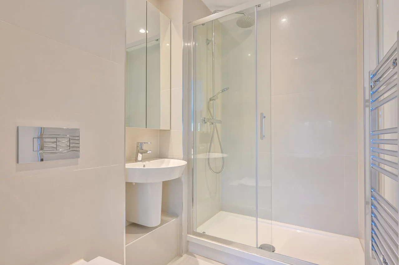 106 Assay Apartments, Station View, Guildford, photo 9