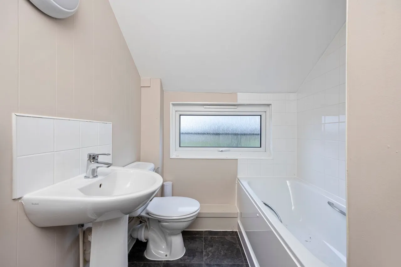 Challoners, Horsted Keynes, RH17, photo 11
