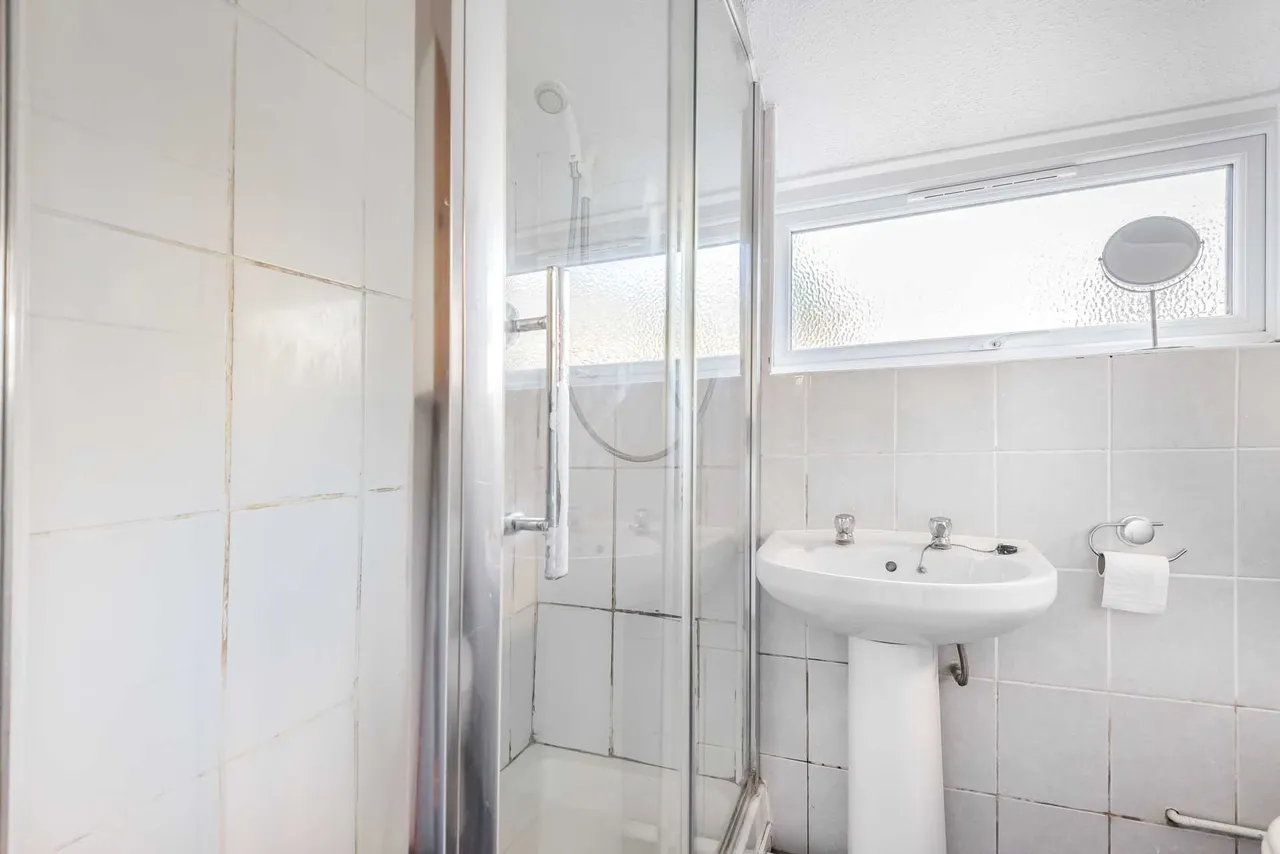 Guildford Park Road, Guildford, GU2 7NF, photo 7
