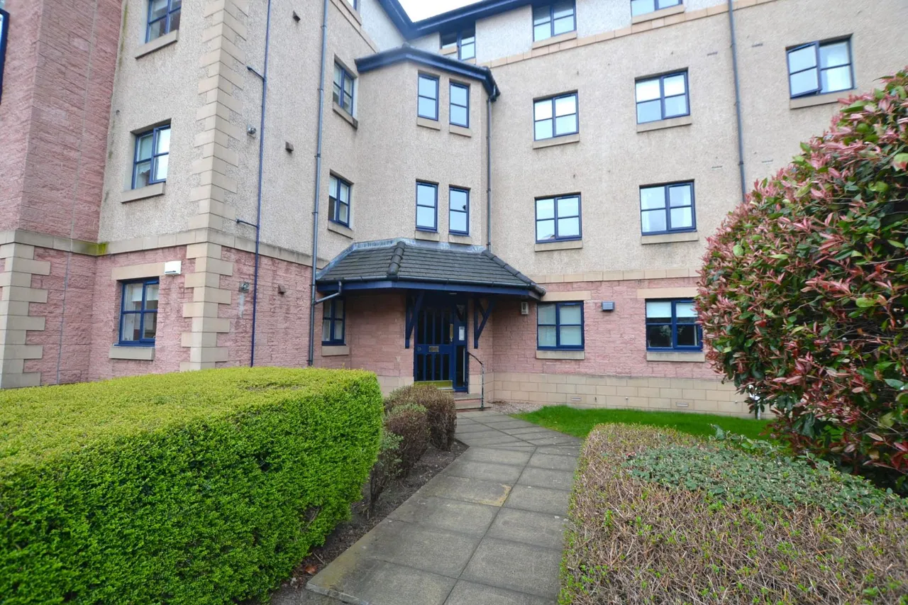 Russell Gardens, Edinburgh, EH12, photo 8