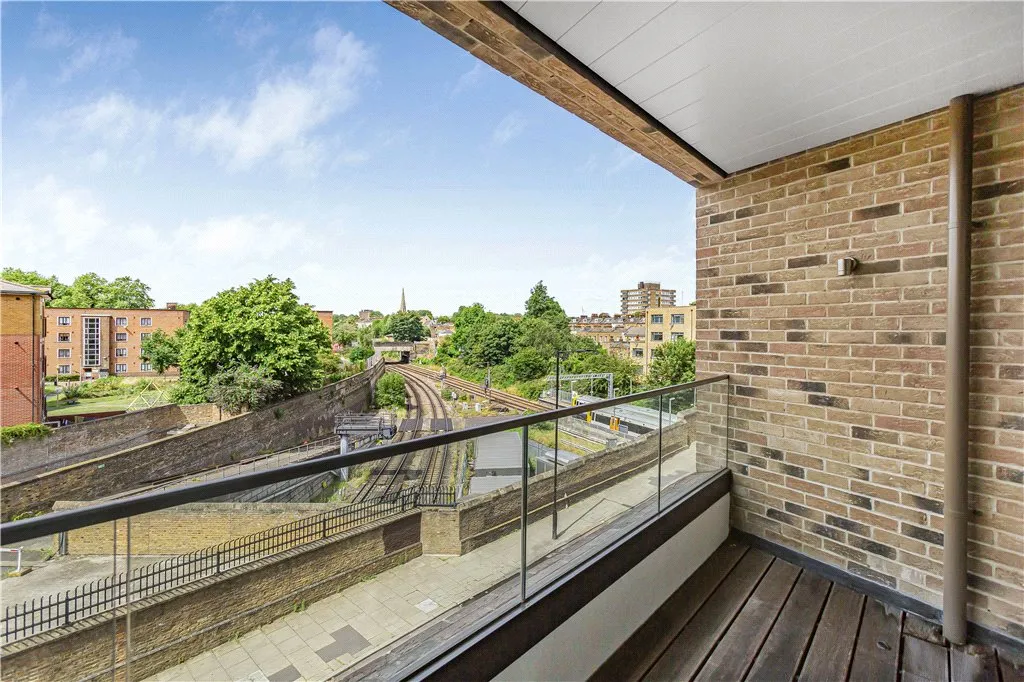 Kingsland High Street, London, E8, photo 4