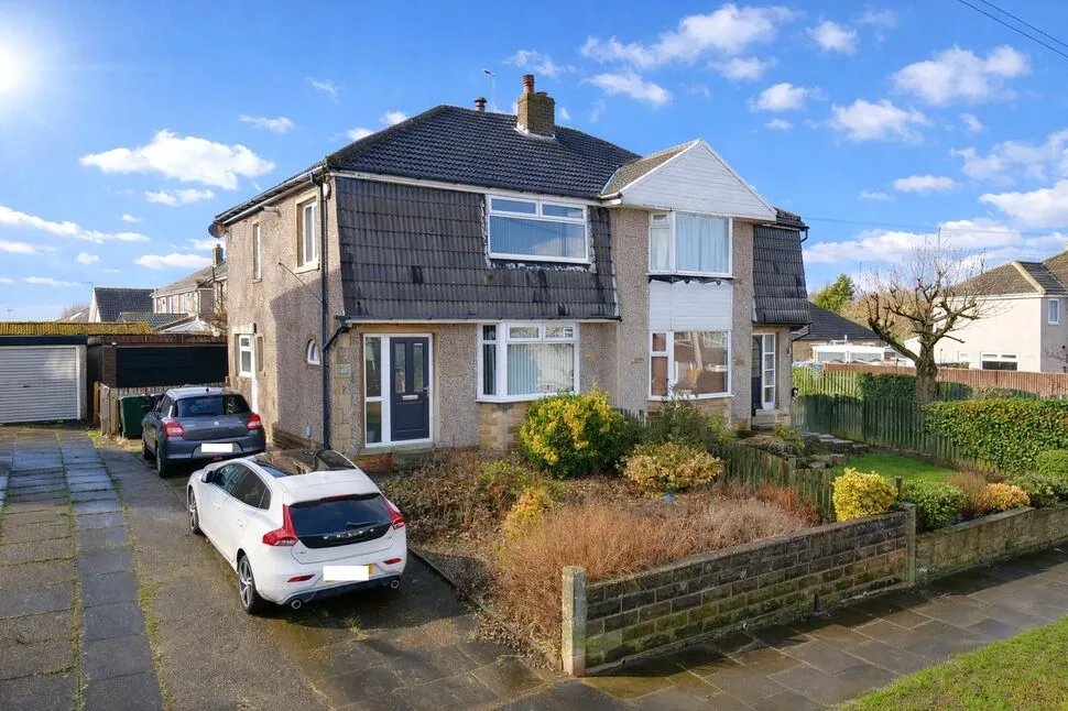 3 bed house for sale — Willow Avenue, Bradford, West Yorkshire, BD2