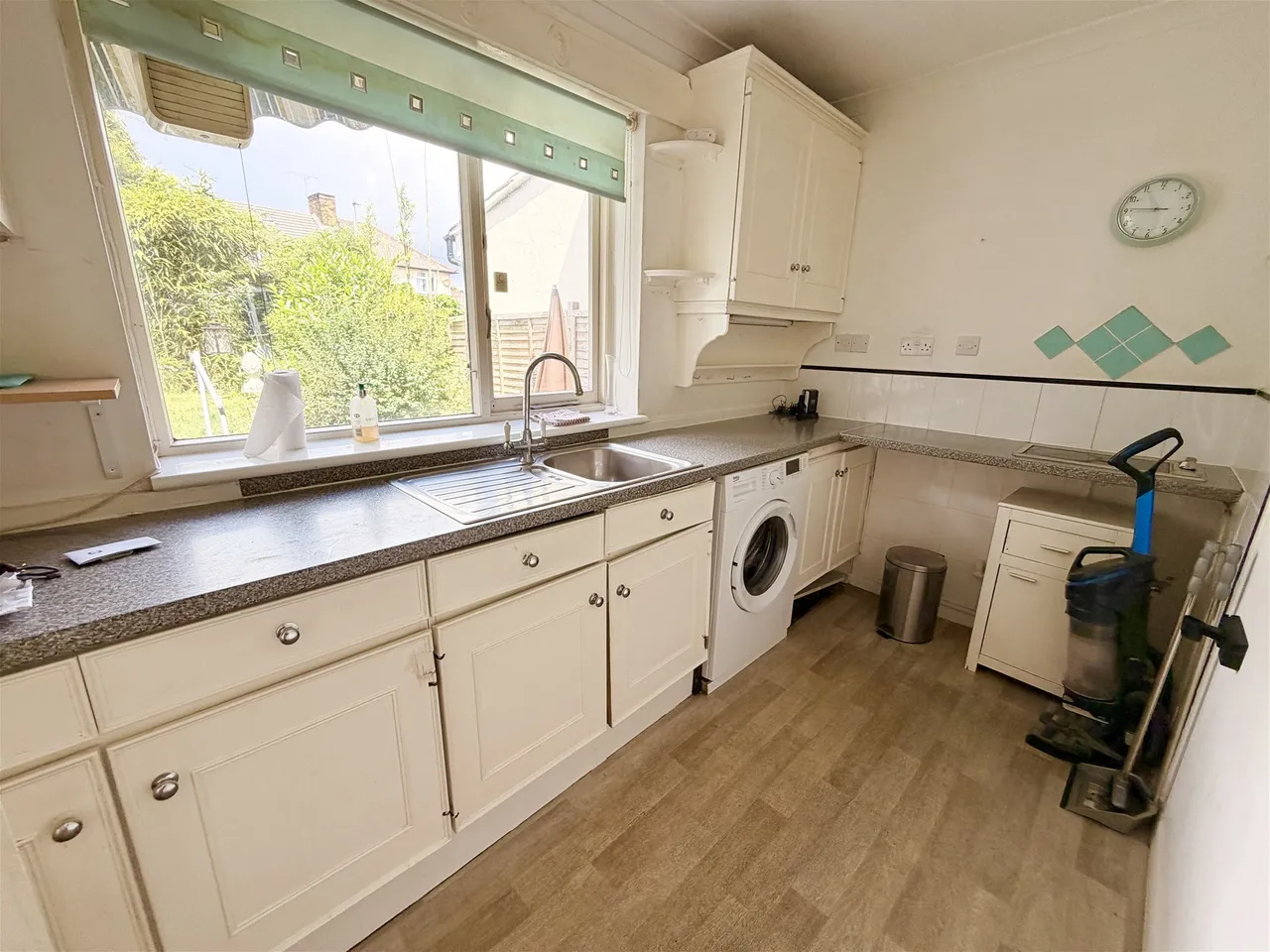 Porters Avenue, Dagenham, RM8, photo 3