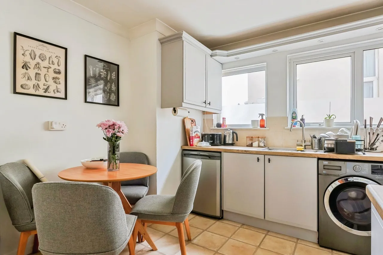 Grove Road, Poole, BH12, photo 5