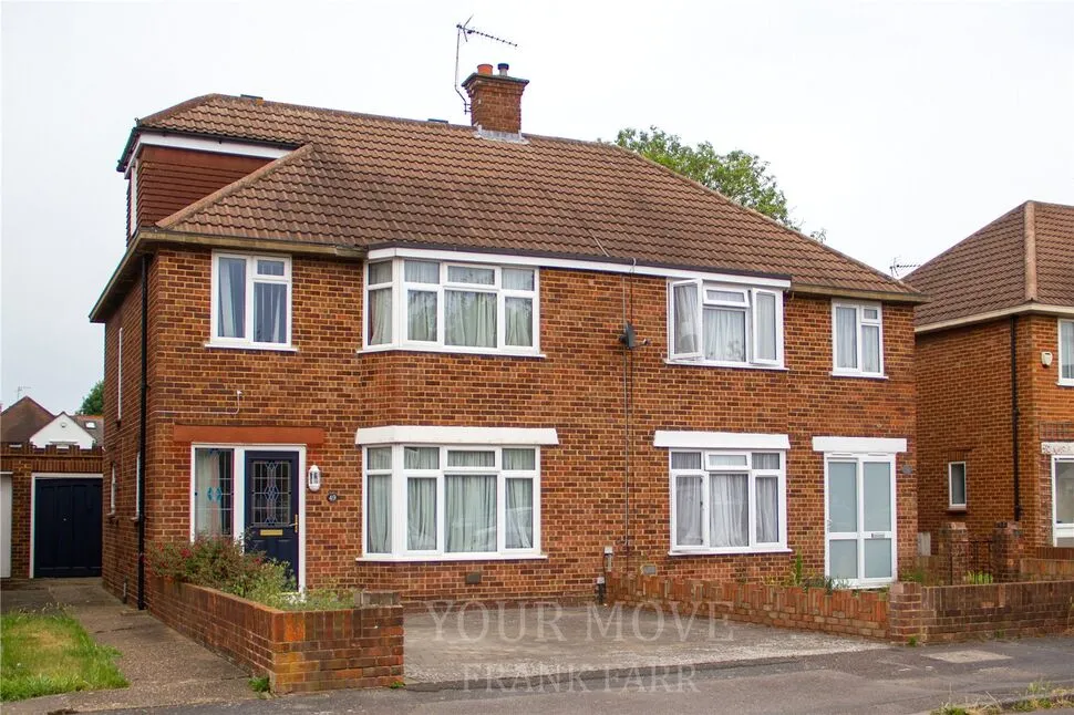 4 bed house for sale — Raymond Road, Langley, Berkshire, SL3