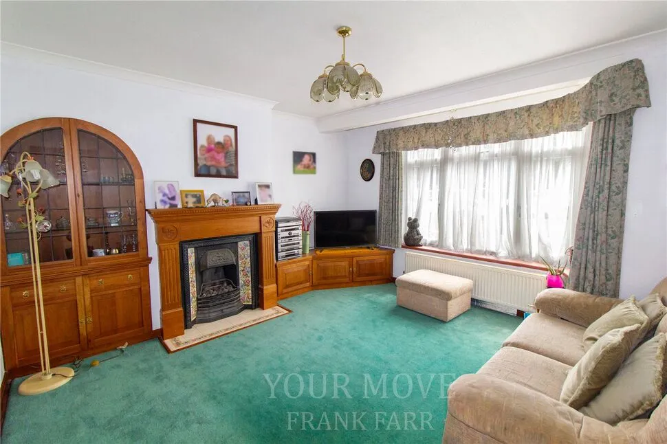 Raymond Road, Langley, Berkshire, SL3, photo 2