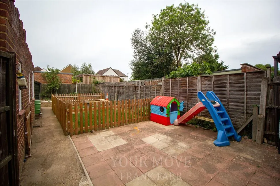 Raymond Road, Langley, Berkshire, SL3, photo 5