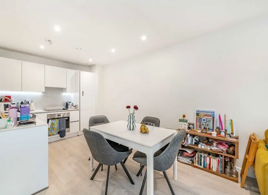 Bittacy Hill, Mill Hill, NW7, photo 3
