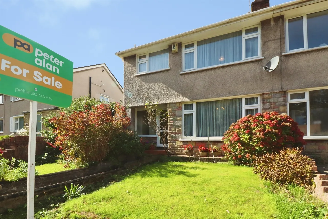 3 bed house for sale, Michaelston Road, Cardiff, CF5