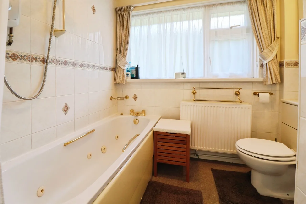 Michaelston Road, Cardiff, CF5, photo 16