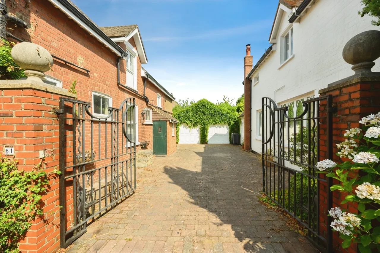 Hermitage Road, Kenley, Surrey, CR8, photo 11