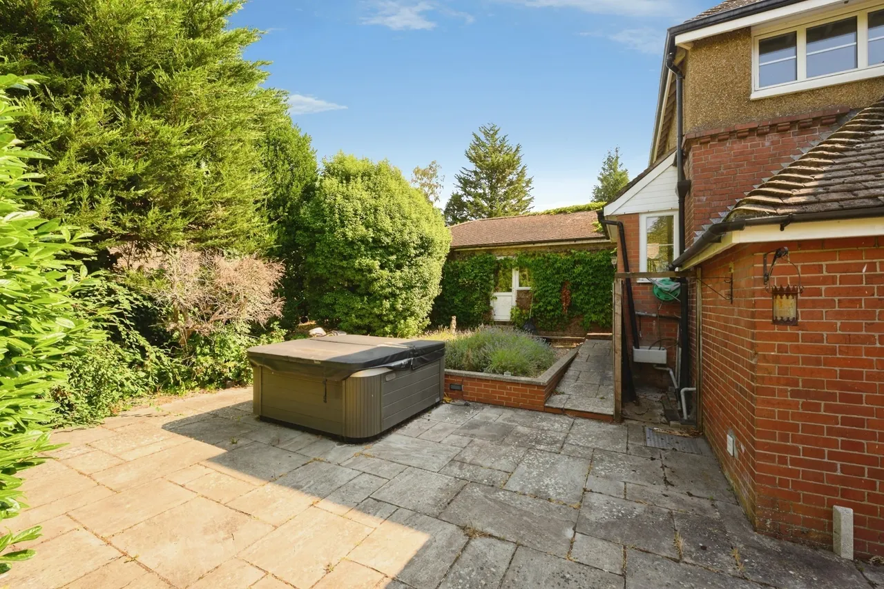 Hermitage Road, Kenley, Surrey, CR8, photo 17