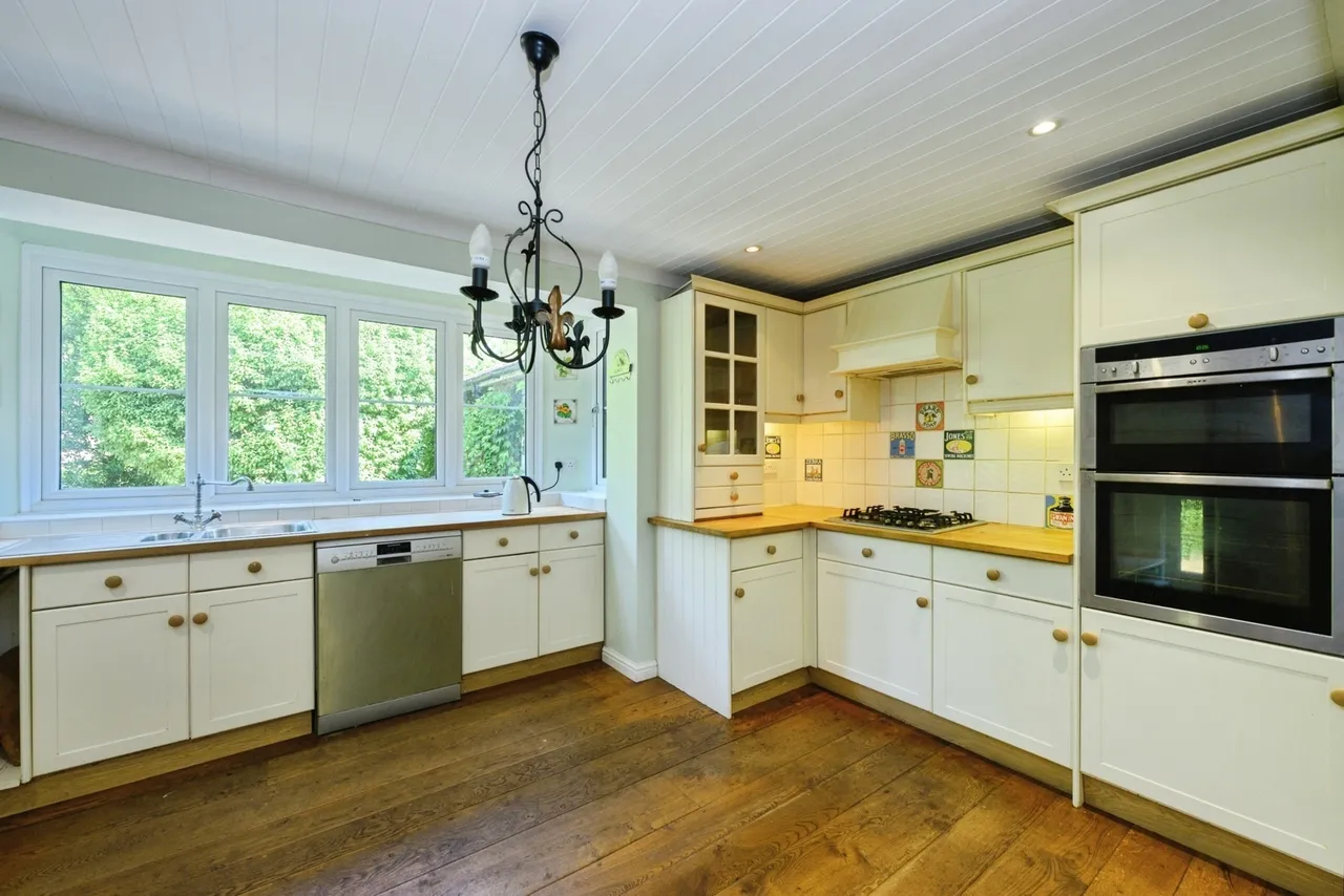 Hermitage Road, Kenley, Surrey, CR8, photo 18