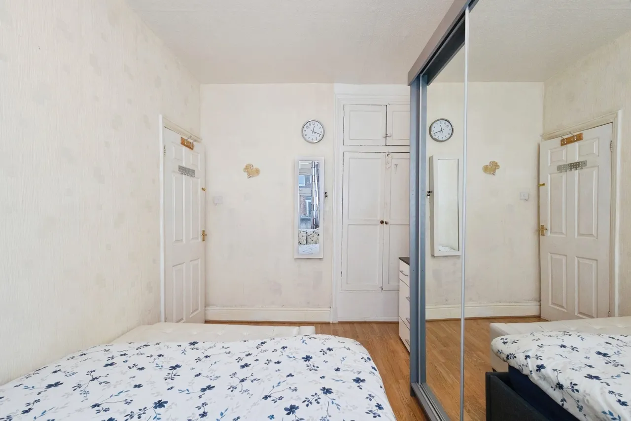 Prince Edward Avenue, OLDHAM, Lancashire, OL4, photo 14