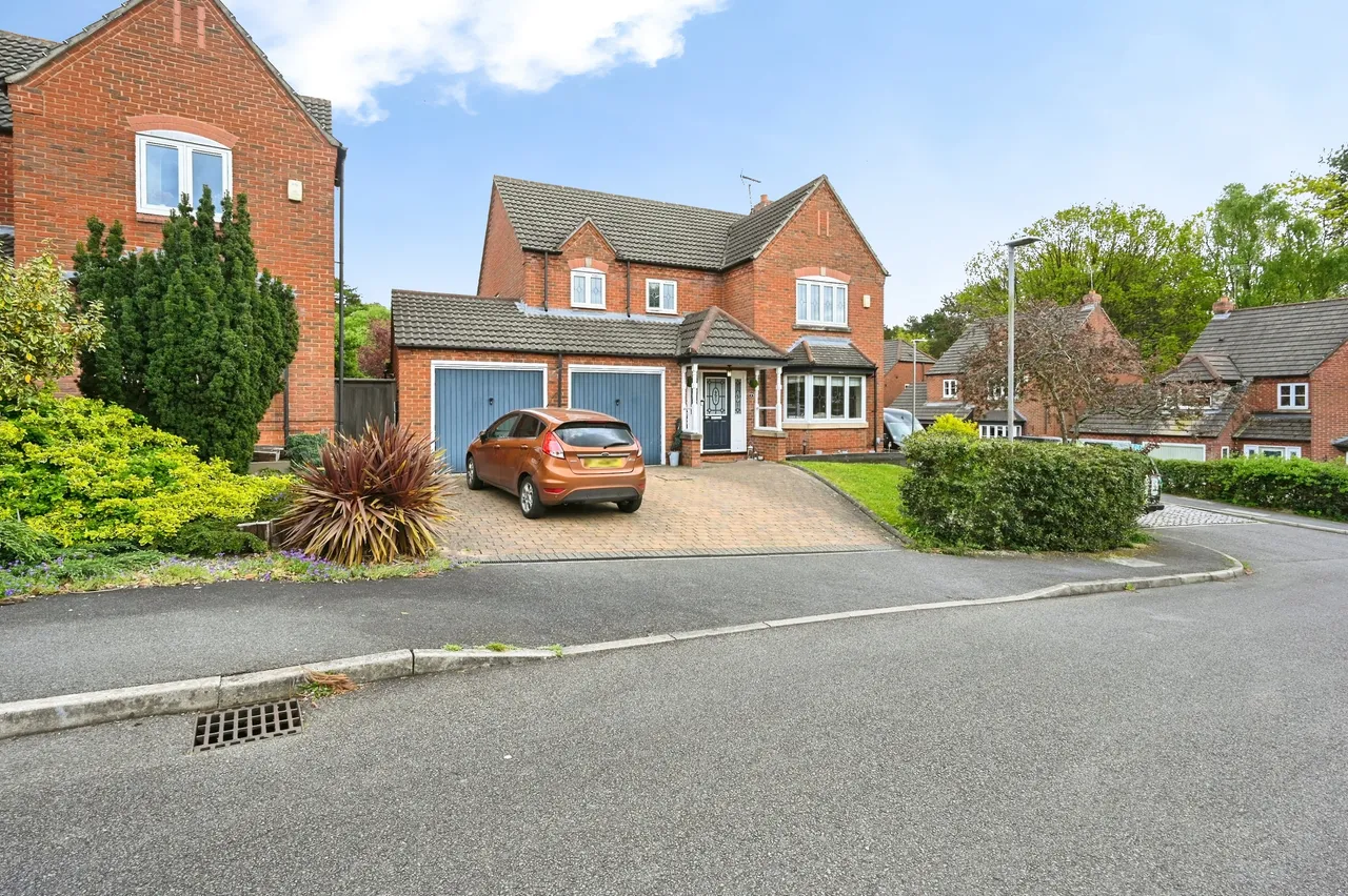 Chestnut Close Harlow Wood, Nottingham, photo 2