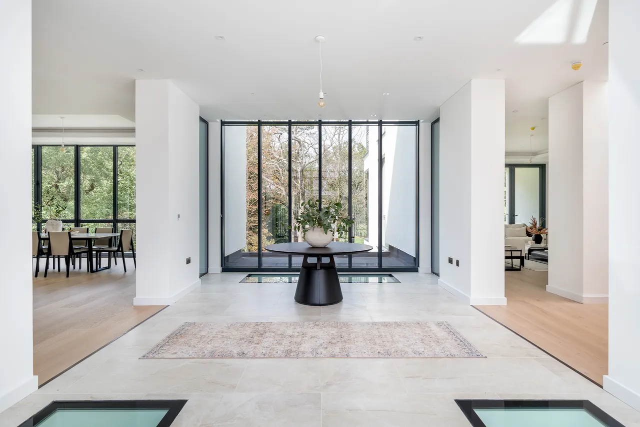 Woodlands, Coombe Hill Road, Kingston upon Thames, South West London, photo 5